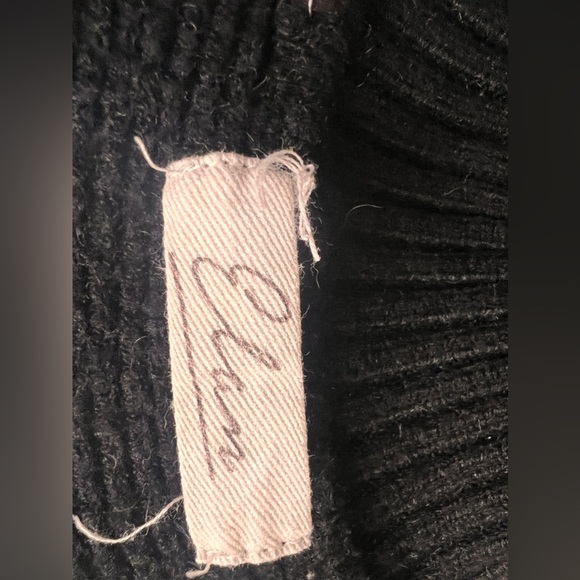 Elan size m cross, front turtleneck, sweater, thumb holes - Picture 6 of 9